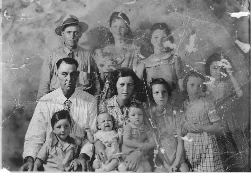 The Barrett Family of Portageville, Mo 1944